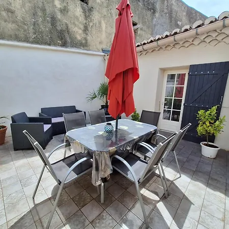 La Bonbonniere De Charme Avec Jacuzzi Malaucene